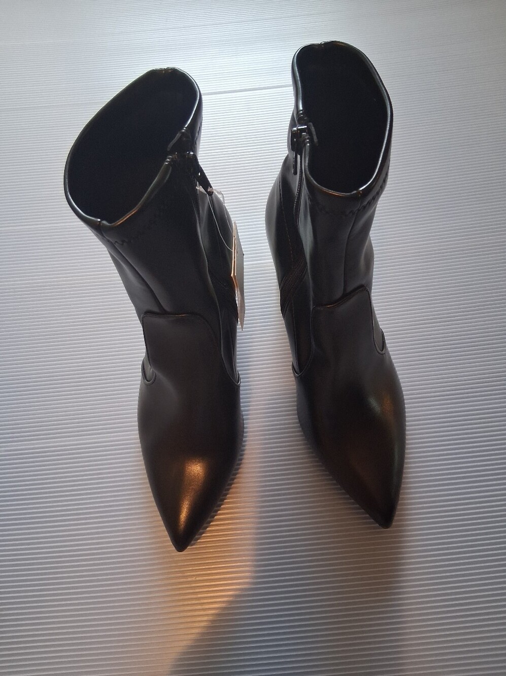 Women's Black Pointed-Toe Ankle Boots